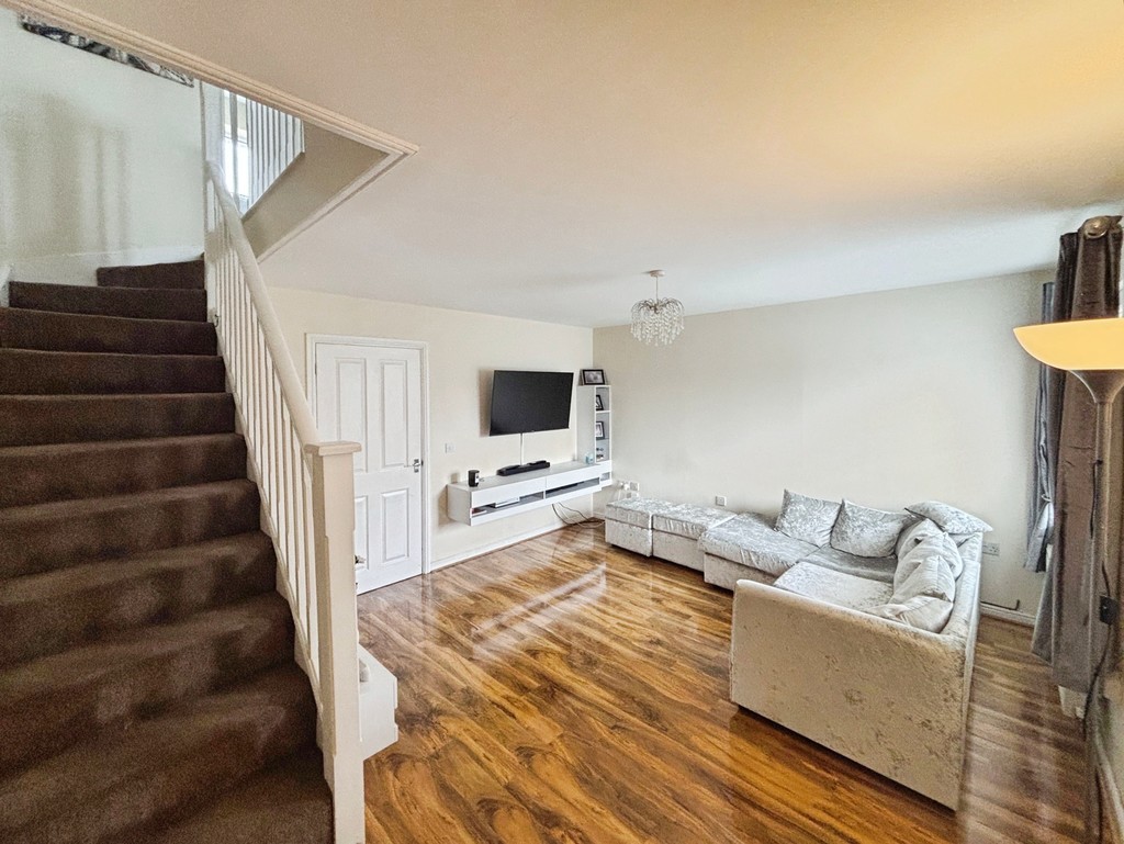 3 bed semi-detached house for sale in Farm Close, Tir-y-berth - Property Image 6