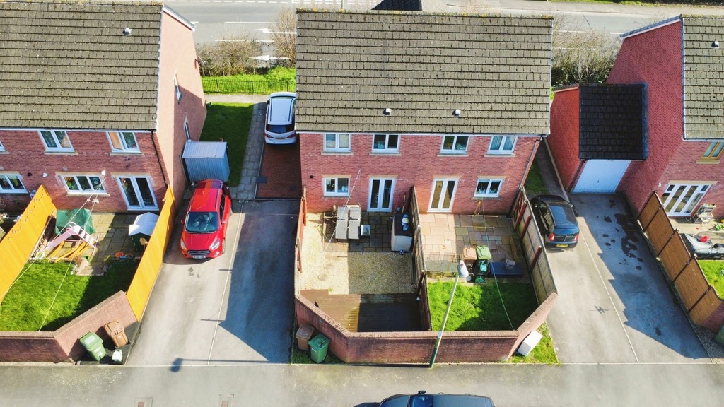 3 bed semi-detached house for sale in Farm Close, Tir-y-berth - Property Image 22