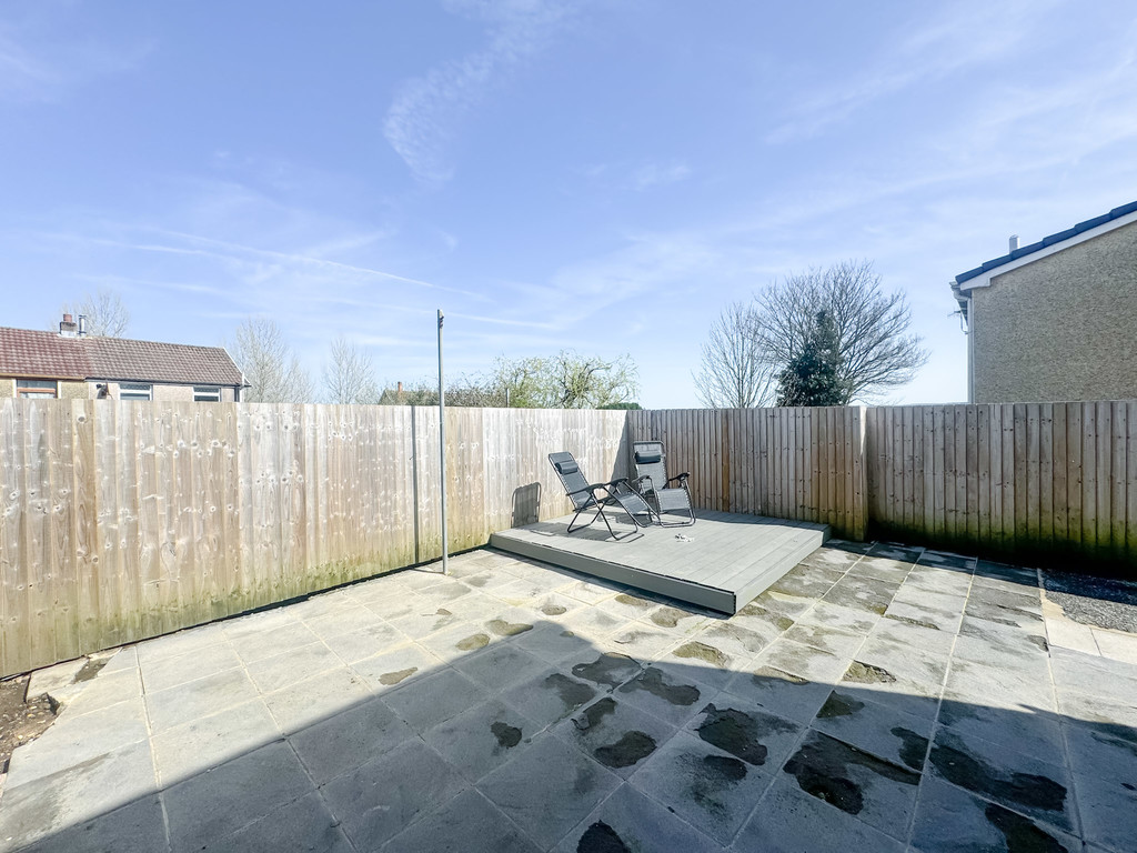 3 bed semi-detached house for sale in Birch Crescent, Cefn Hengoed  - Property Image 12