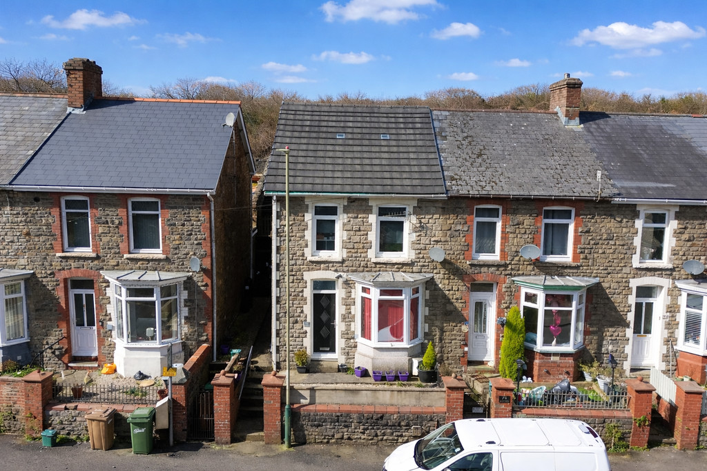 2 bed terraced house for sale in North Road, Newbridge - Property Image 1