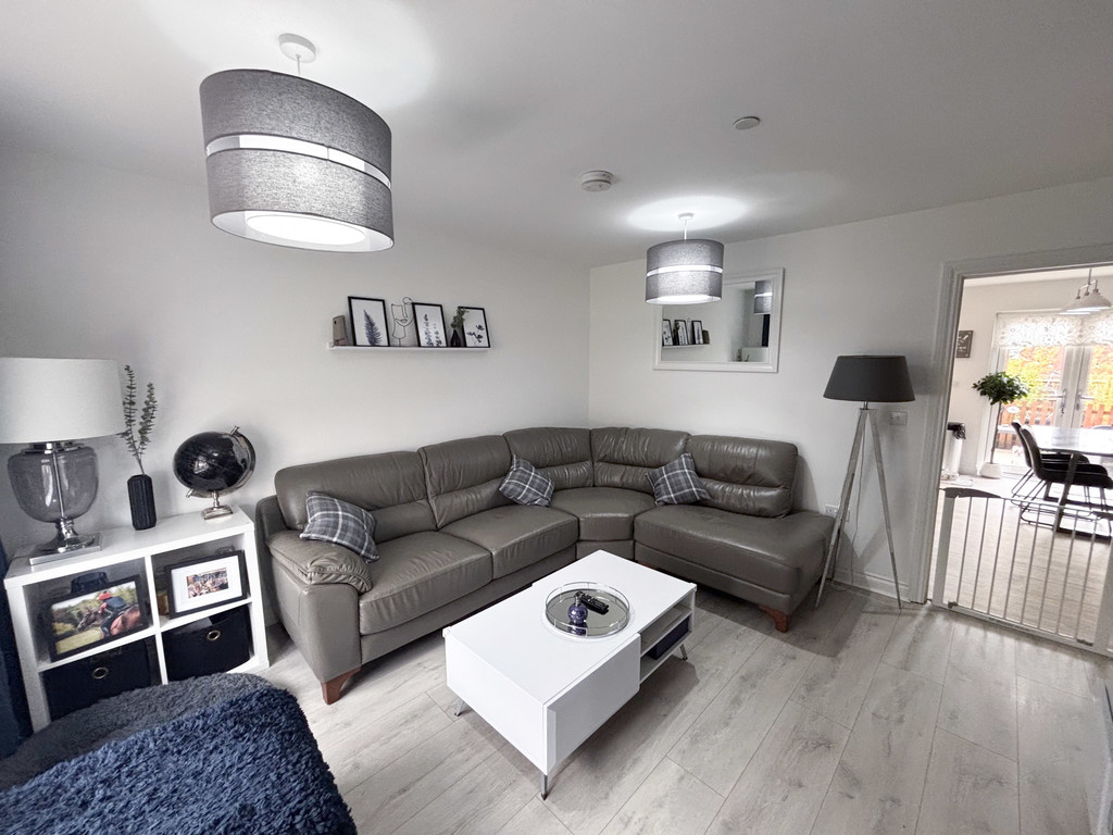 3 bed semi-detached house for sale in Bryngolwg, Crumlin  - Property Image 2