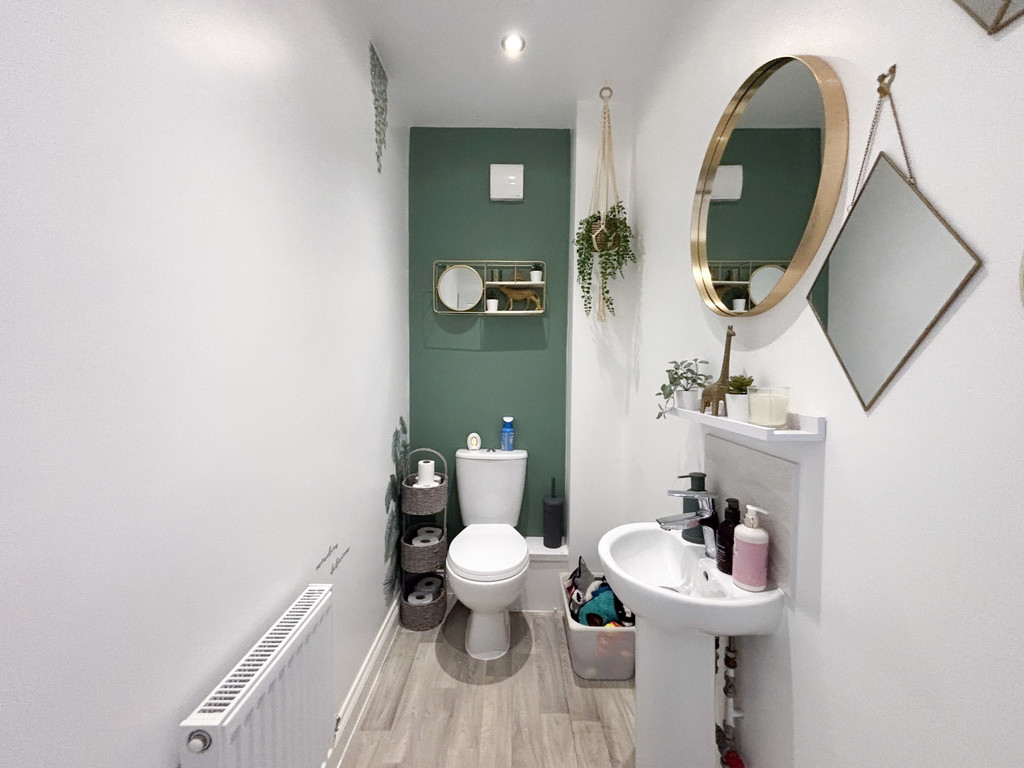 3 bed semi-detached house for sale in Bryngolwg, Crumlin  - Property Image 9