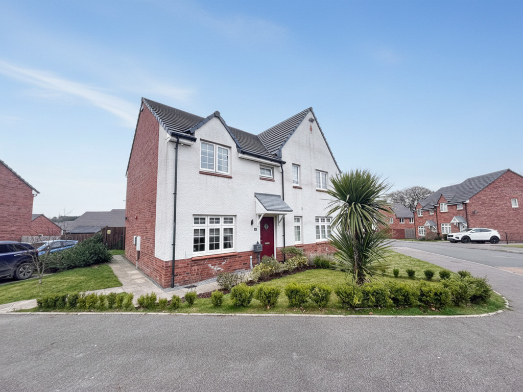 3 bed semi-detached house for sale in Bryngolwg, Crumlin  - Property Image 21