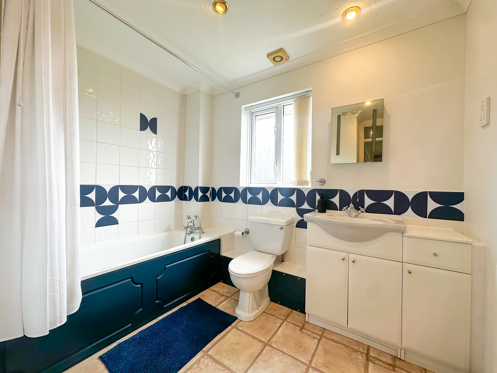 3 bed detached house for sale in Y Cedrwydden, Blackwood  - Property Image 9