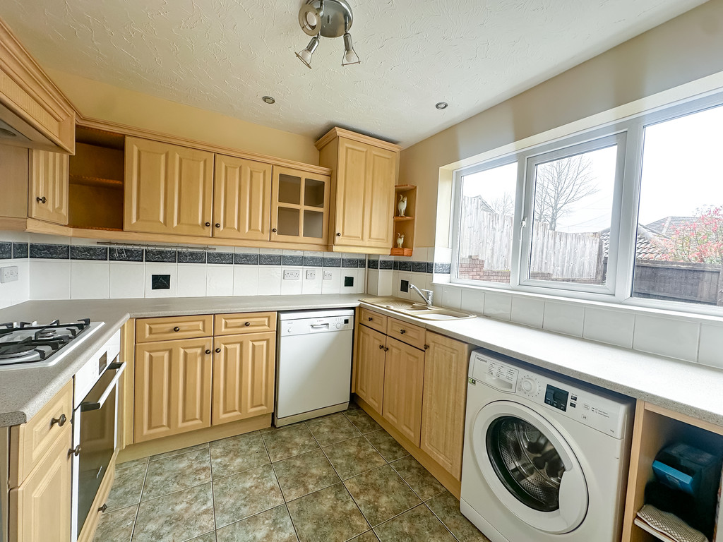 3 bed detached house for sale in Y Cedrwydden, Blackwood  - Property Image 8