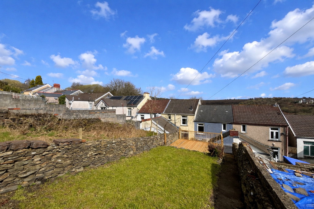 3 bed terraced house for sale in Usk Road, Bargoed  - Property Image 19