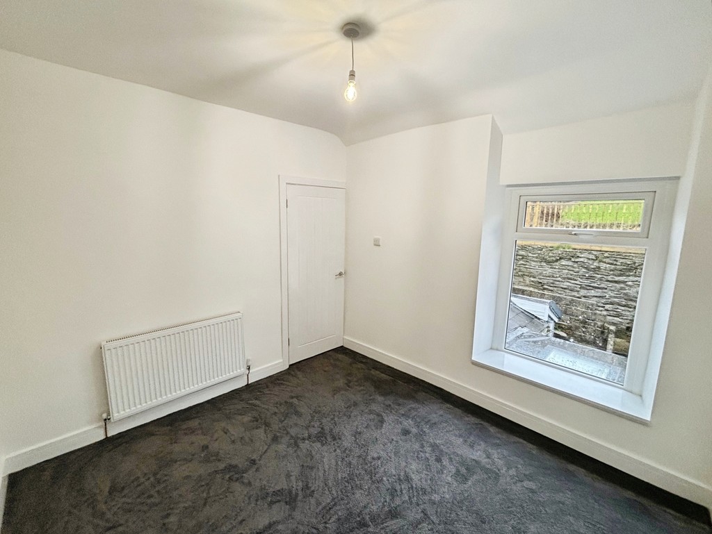 3 bed terraced house for sale in Usk Road, Bargoed  - Property Image 15