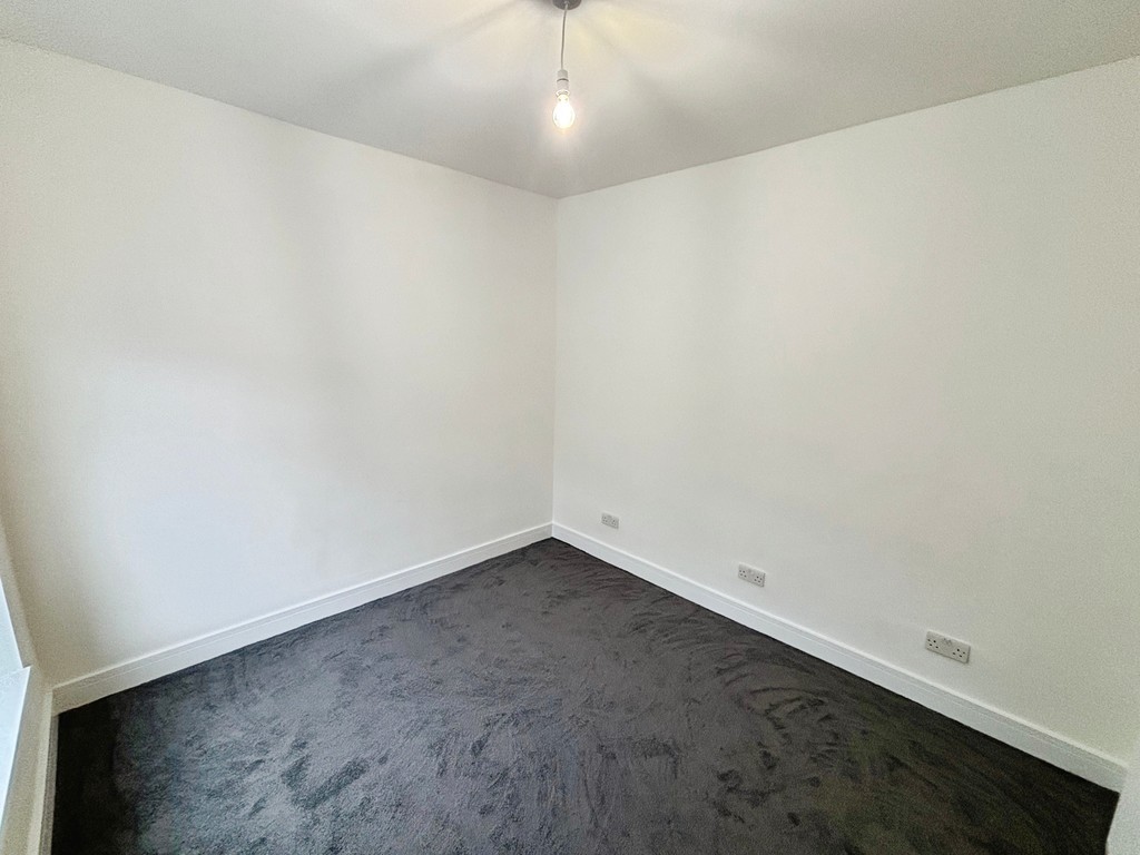 3 bed terraced house for sale in Usk Road, Bargoed  - Property Image 14