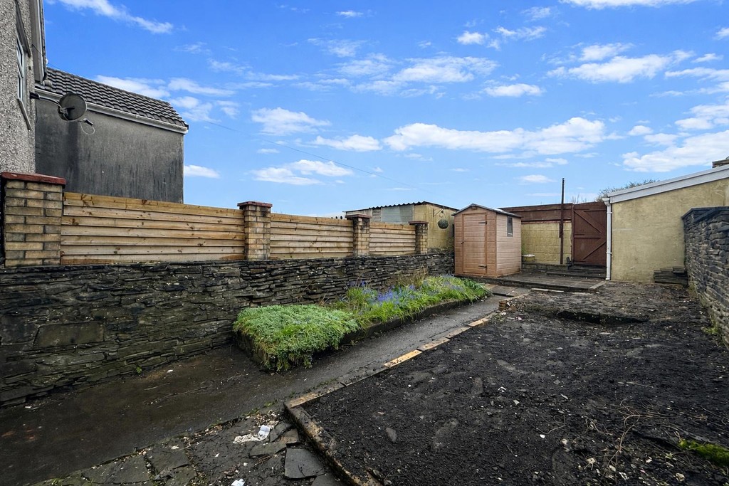 3 bed terraced house for sale in Margaret Street, Gilfach, Bargoed  - Property Image 12