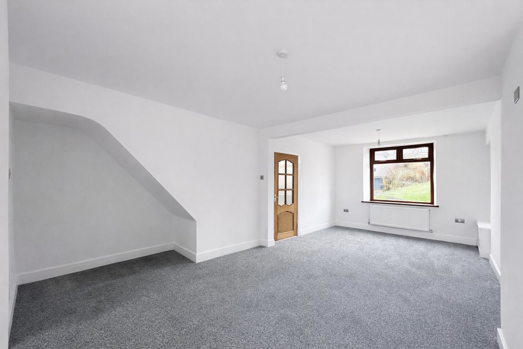 3 bed terraced house for sale in Margaret Street, Gilfach, Bargoed  - Property Image 6