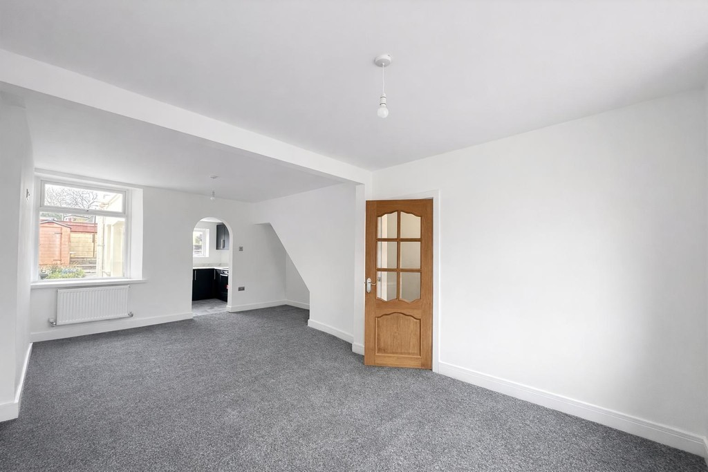 3 bed terraced house for sale in Margaret Street, Gilfach, Bargoed  - Property Image 5
