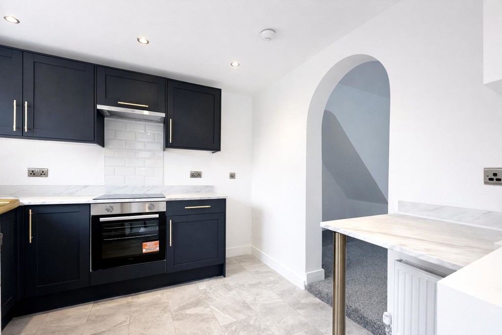 3 bed terraced house for sale in Margaret Street, Gilfach, Bargoed  - Property Image 4