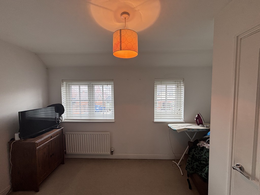 2 bed terraced house for sale in Harrier Avenue, Penallta, Hengoed  - Property Image 10