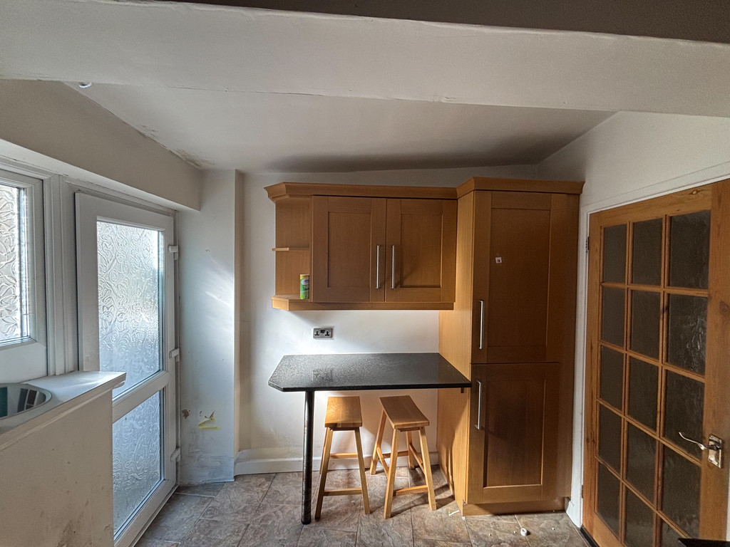2 bed terraced house for sale in North Road, Bargoed  - Property Image 7