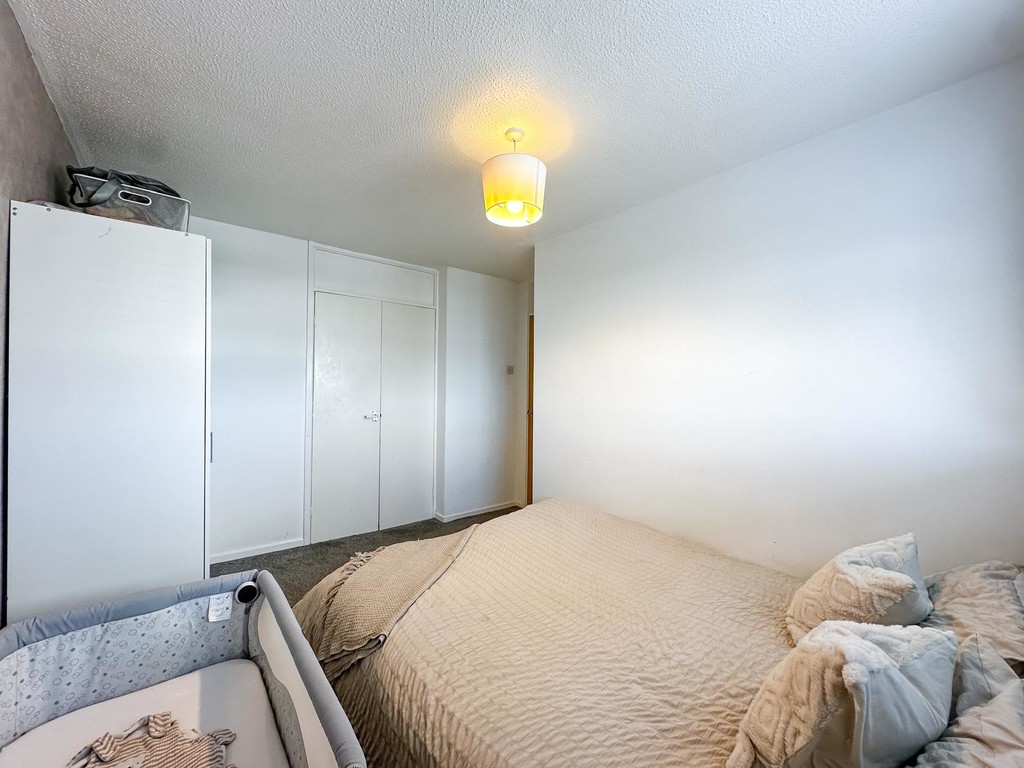 3 bed semi-detached house for sale in Rhosili Road, Cefn Hengoed  - Property Image 9