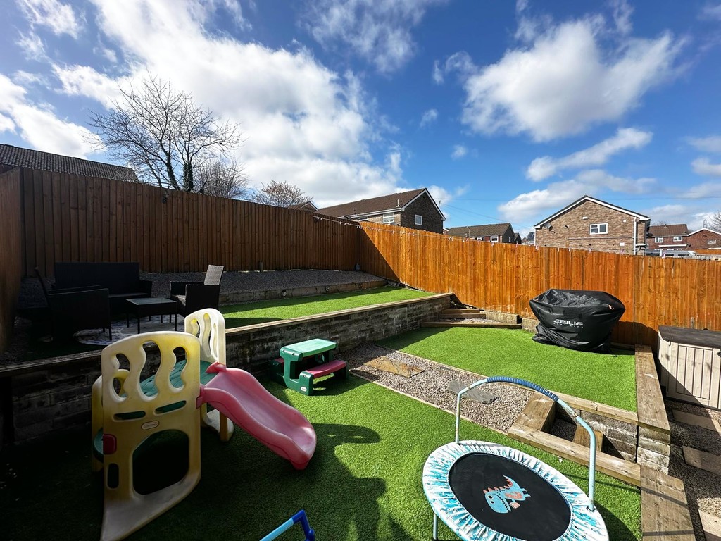 3 bed semi-detached house for sale in Rhosili Road, Cefn Hengoed  - Property Image 14