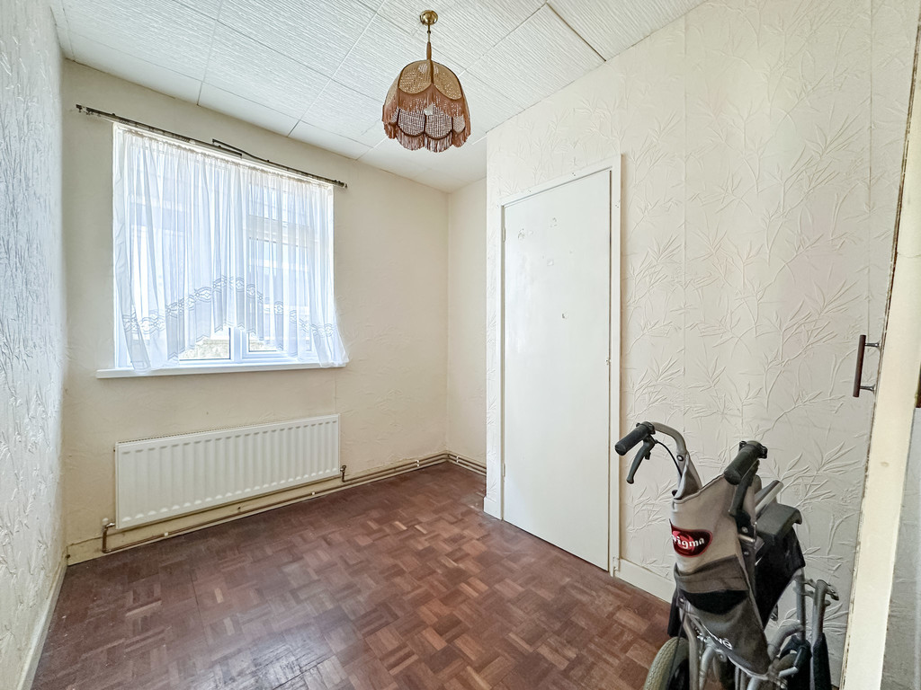 3 bed semi-detached bungalow for sale in Hengoed Road, Penpedairheol  - Property Image 13