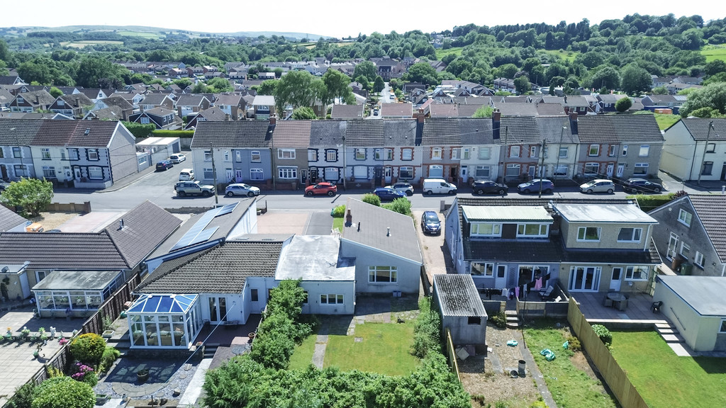 3 bed semi-detached bungalow for sale in Hengoed Road, Penpedairheol  - Property Image 2