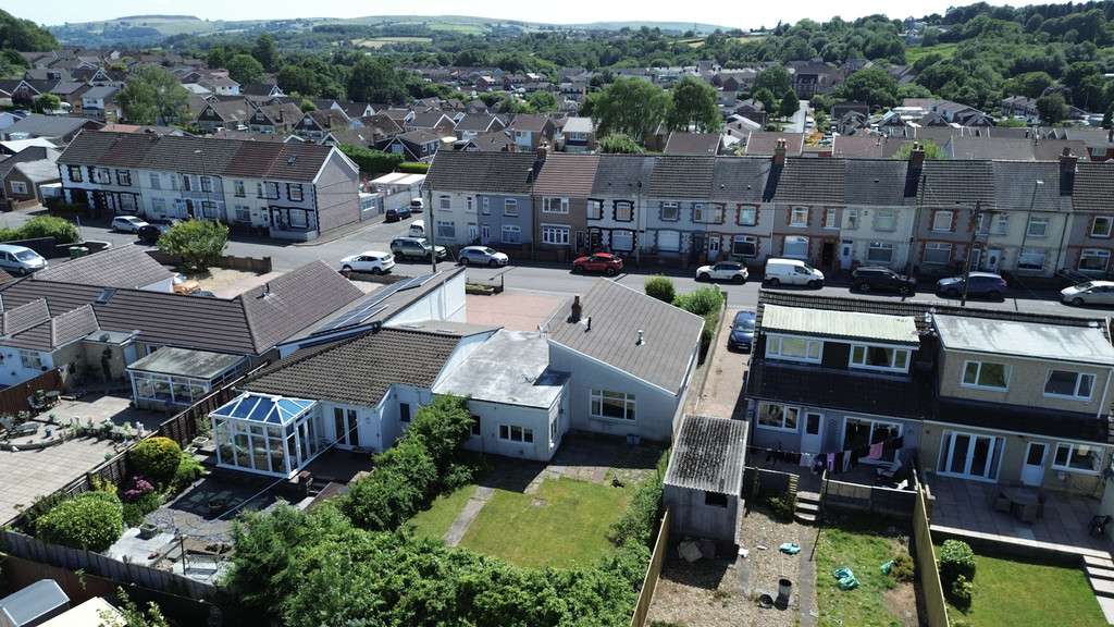 3 bed semi-detached bungalow for sale in Hengoed Road, Penpedairheol  - Property Image 3