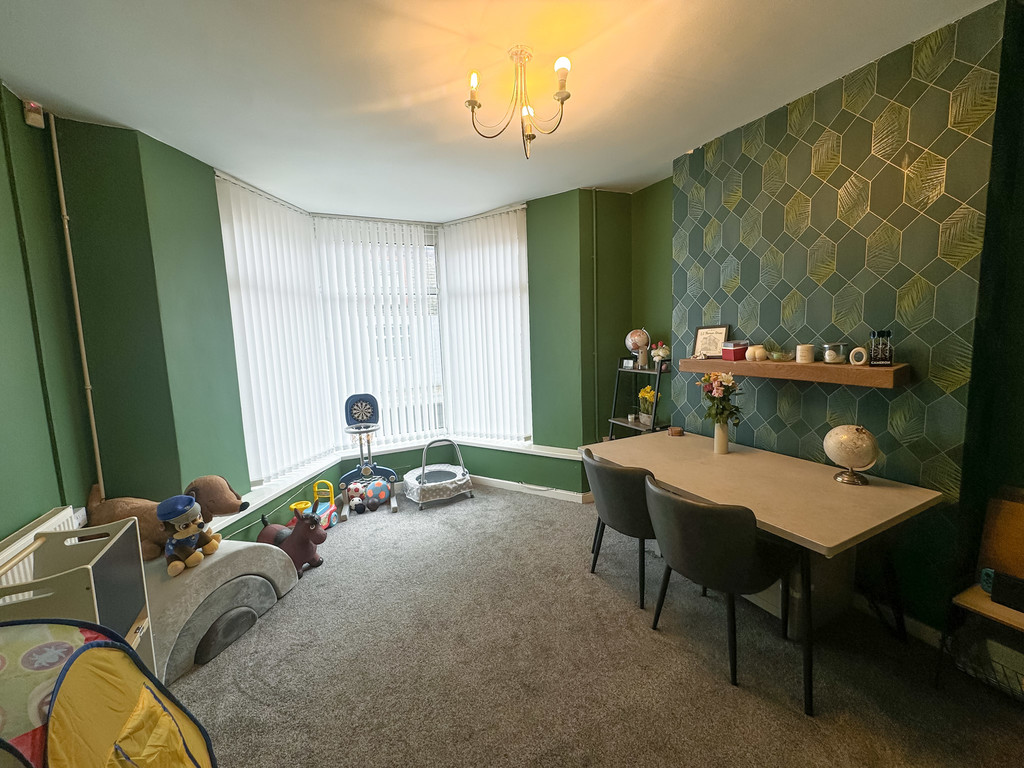 3 bed terraced house for sale in Thomas Street, Abertridwr  - Property Image 16