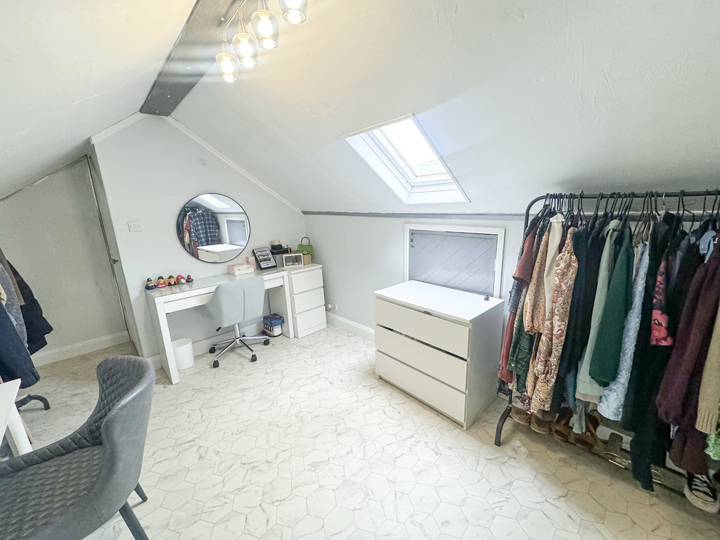3 bed terraced house for sale in Thomas Street, Abertridwr  - Property Image 6
