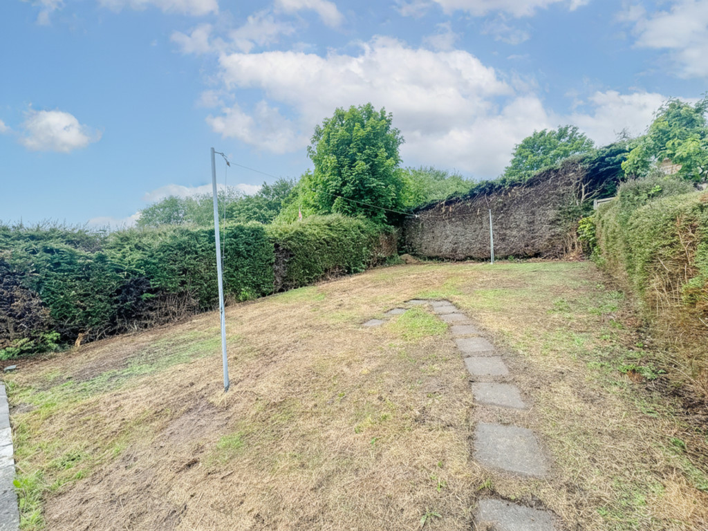 2 bed detached bungalow for sale in Old Parish Road, Hengoed  - Property Image 13