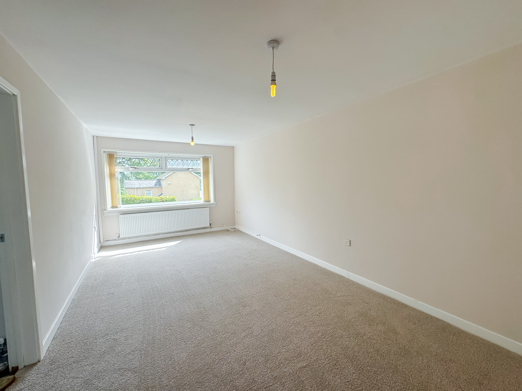 2 bed detached bungalow for sale in Old Parish Road, Hengoed  - Property Image 6