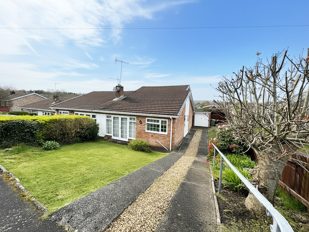 3 bed semi-detached bungalow for sale in Royce Close, Penpedairheol, Hengoed  - Property Image 19