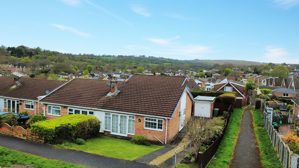 3 bed semi-detached bungalow for sale in Royce Close, Penpedairheol, Hengoed  - Property Image 1