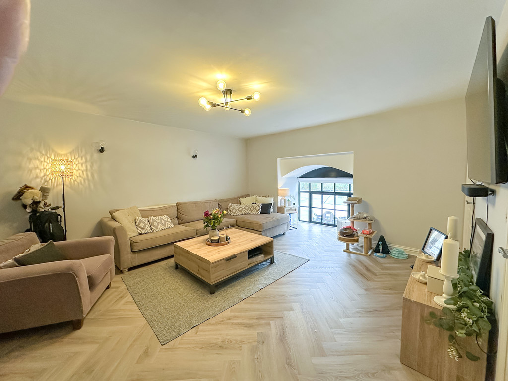 2 bed maisonette for sale in Winding Wheel Lane, Penallta  - Property Image 6
