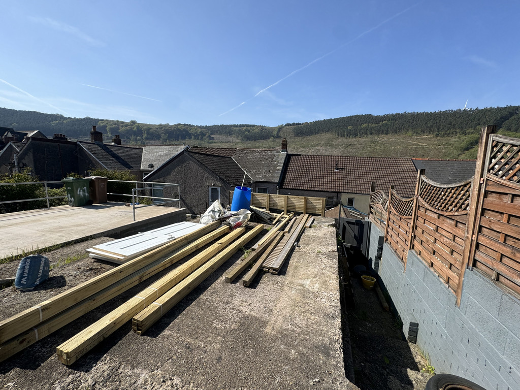 3 bed terraced house for sale in Maindee Road, Ynysddu  - Property Image 13