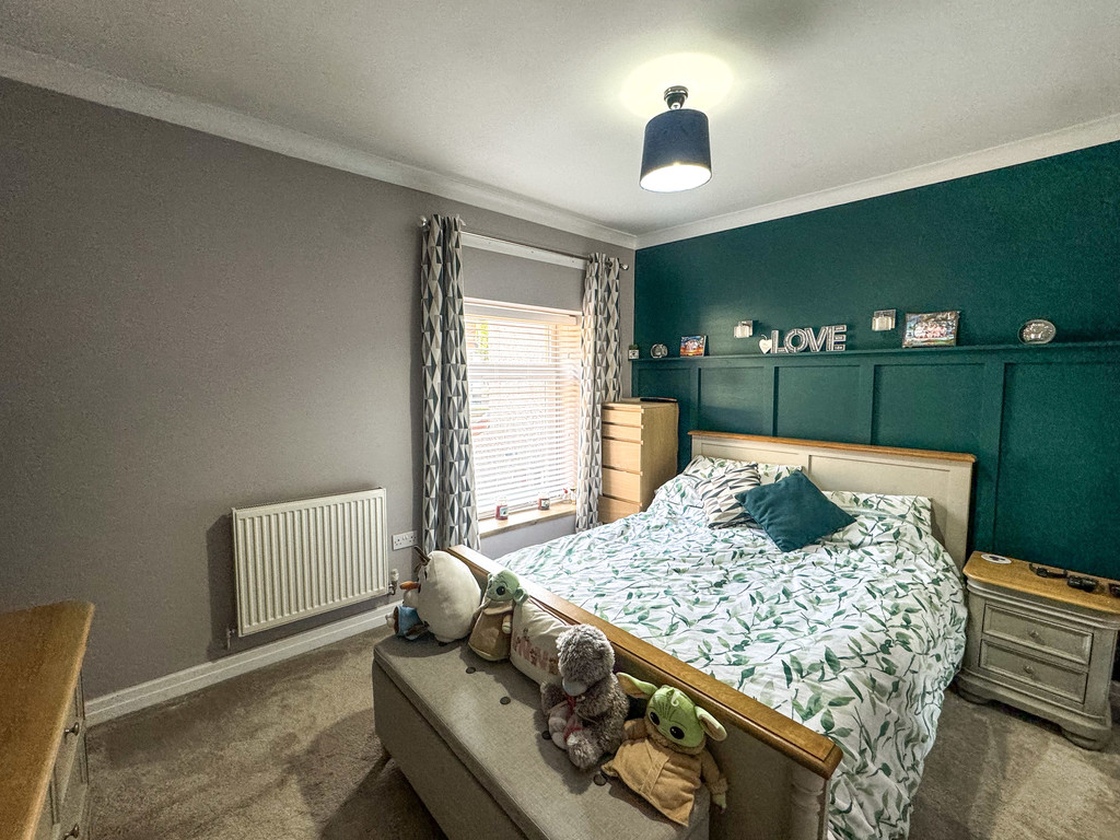 3 bed terraced house for sale in Maindee Road, Ynysddu  - Property Image 6