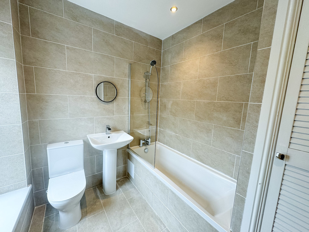 3 bed end of terrace house for sale in Mary Street, Treharris - Property Image 10