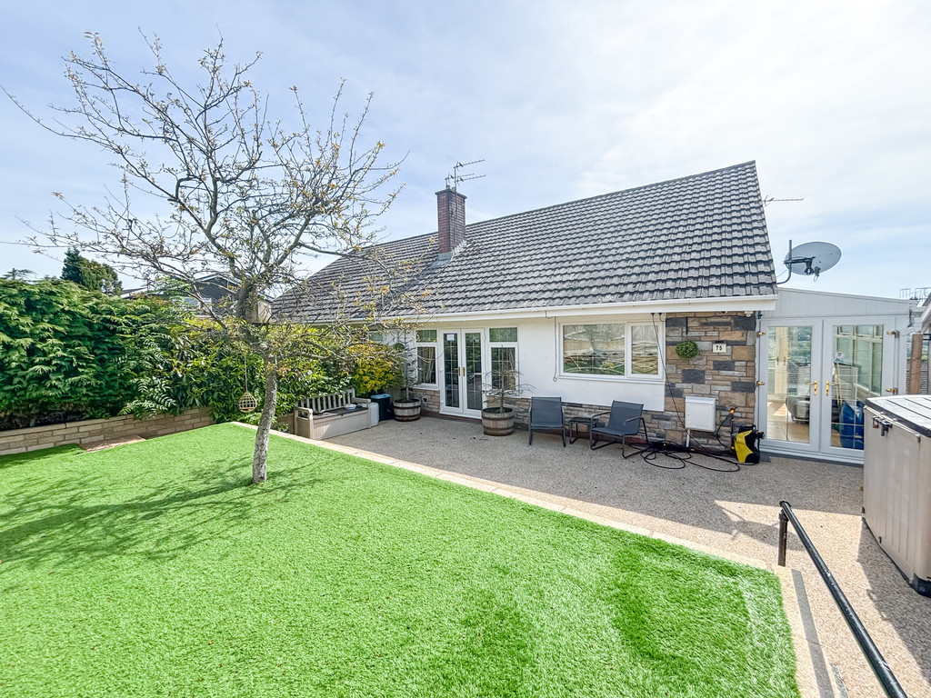 3 bed semi-detached bungalow for sale in Hillside Park, Bargoed  - Property Image 22