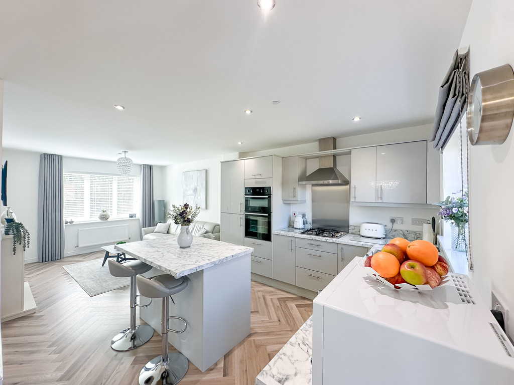 4 bed detached house for sale in Birch Way, Aberbargoed  - Property Image 3