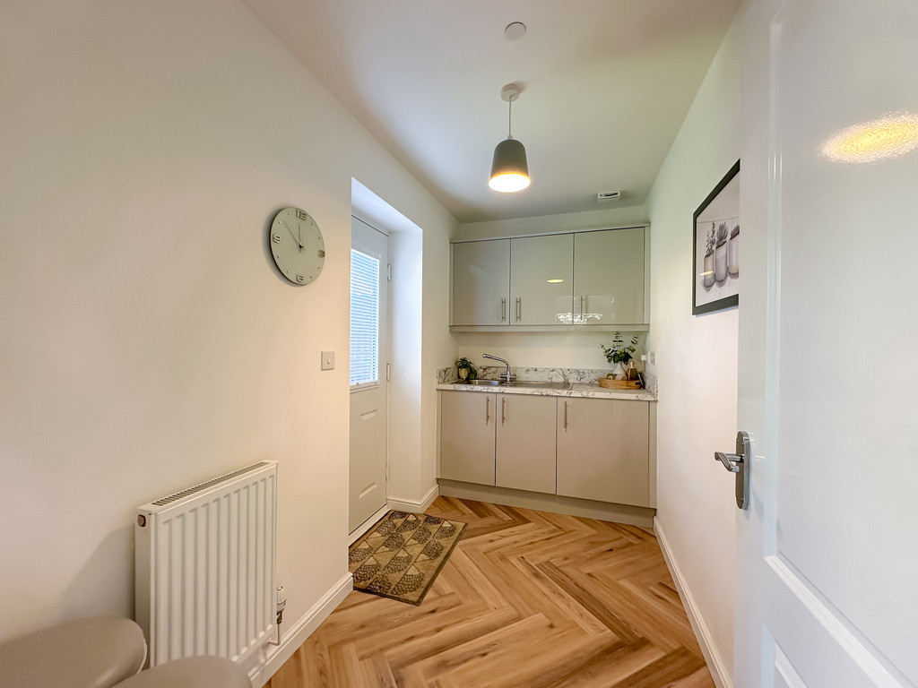 4 bed detached house for sale in Birch Way, Aberbargoed  - Property Image 8