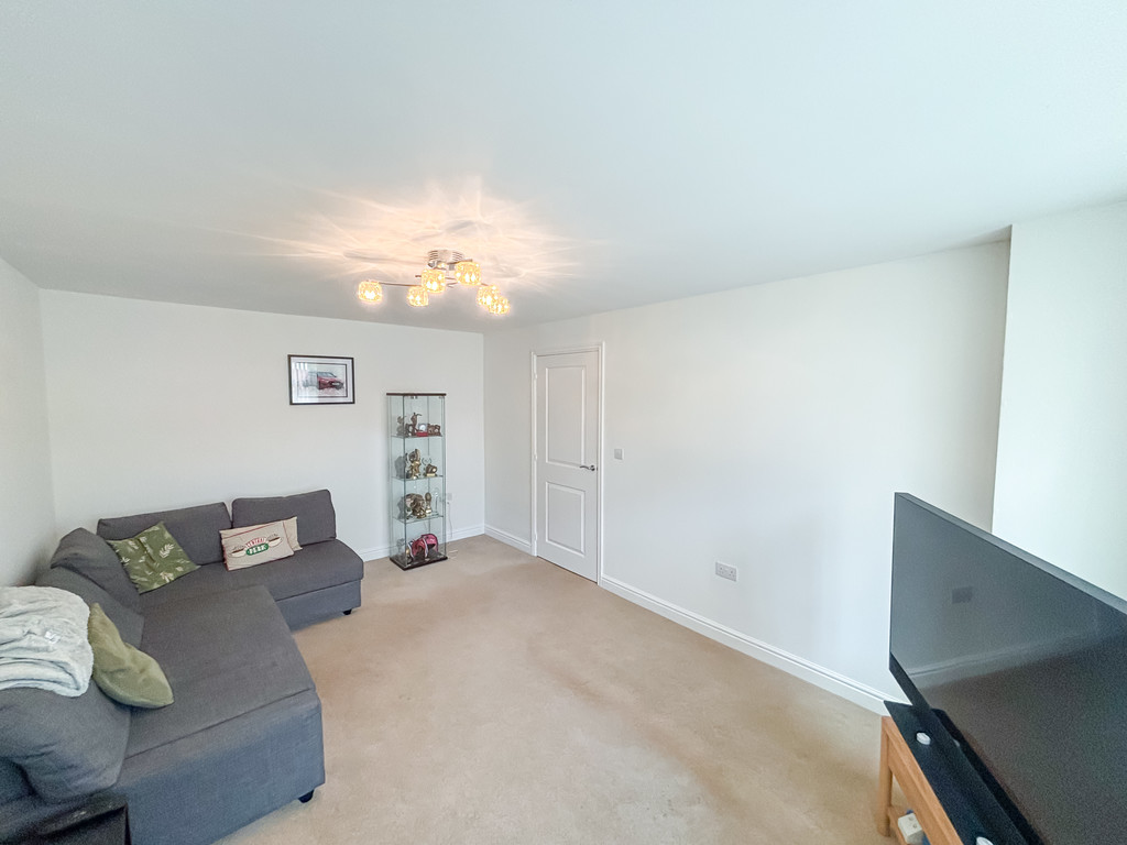 3 bed semi-detached house for sale in Osprey Drive, Penallta  - Property Image 7
