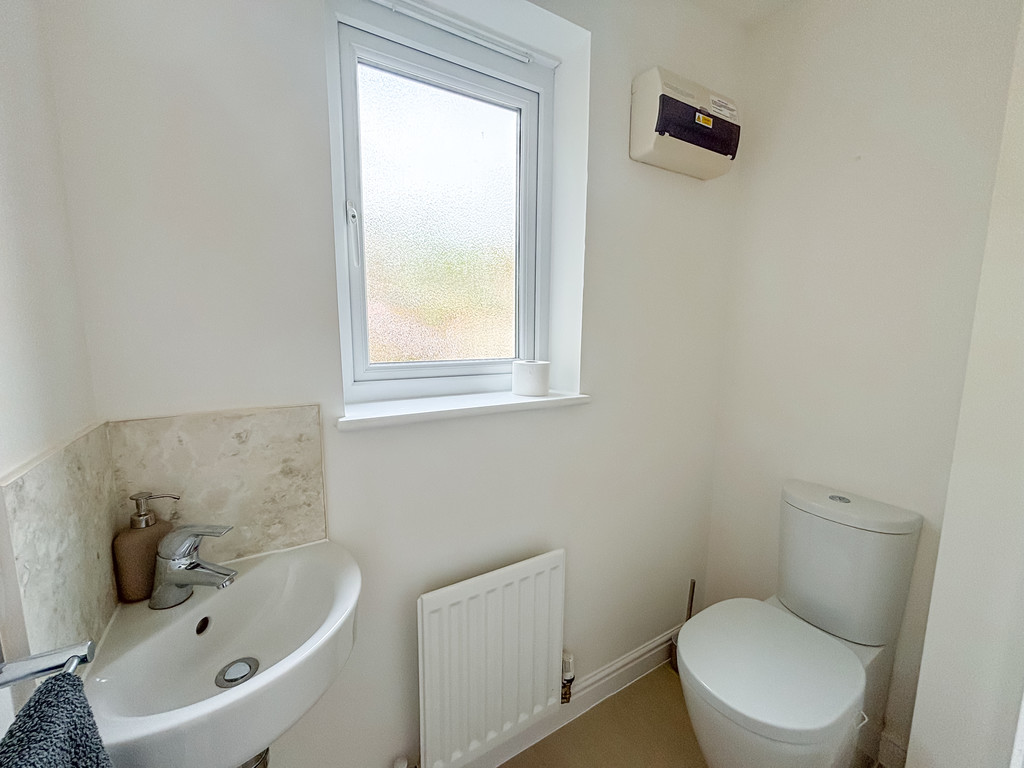 3 bed semi-detached house for sale in Osprey Drive, Penallta  - Property Image 9