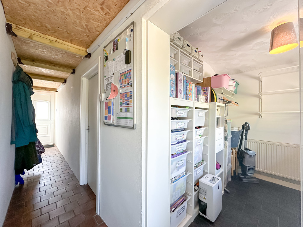 4 bed semi-detached house for sale in St. Deinols Close, Pengam  - Property Image 17