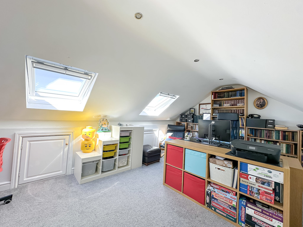 4 bed semi-detached house for sale in St. Deinols Close, Pengam  - Property Image 16