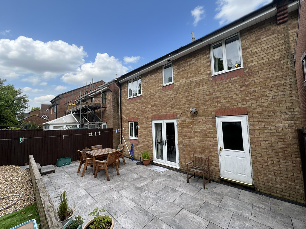 3 bed detached house for sale in Bron Las, Penpedairheol - Property Image 14