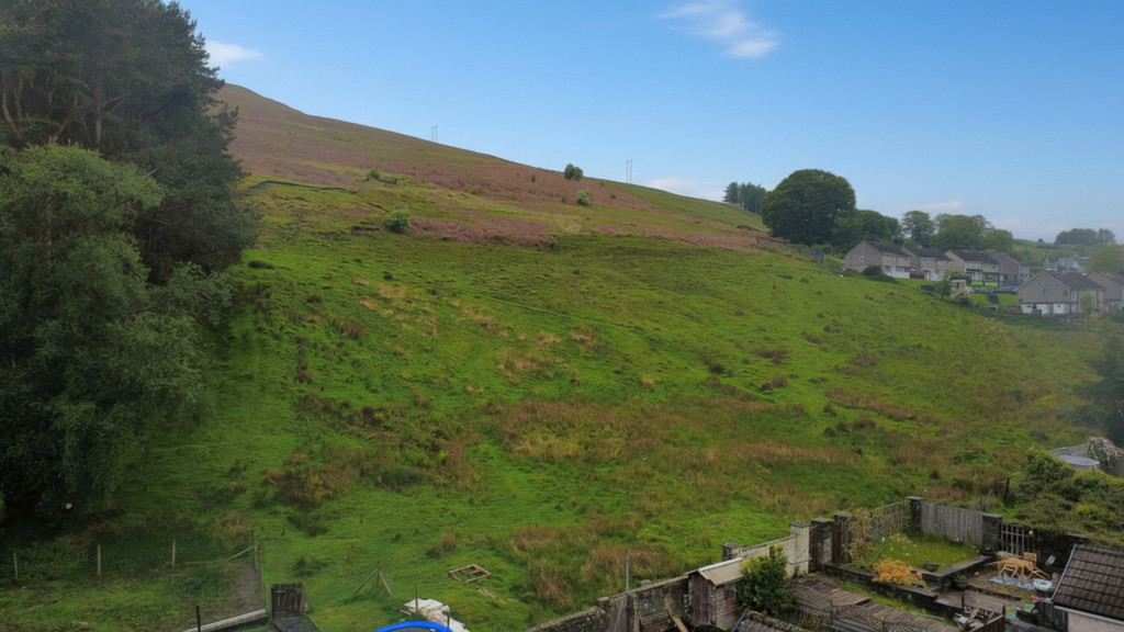 4 bed end of terrace house for sale in Southend Terrace, Pontlottyn, Bargoed - Property Image 11