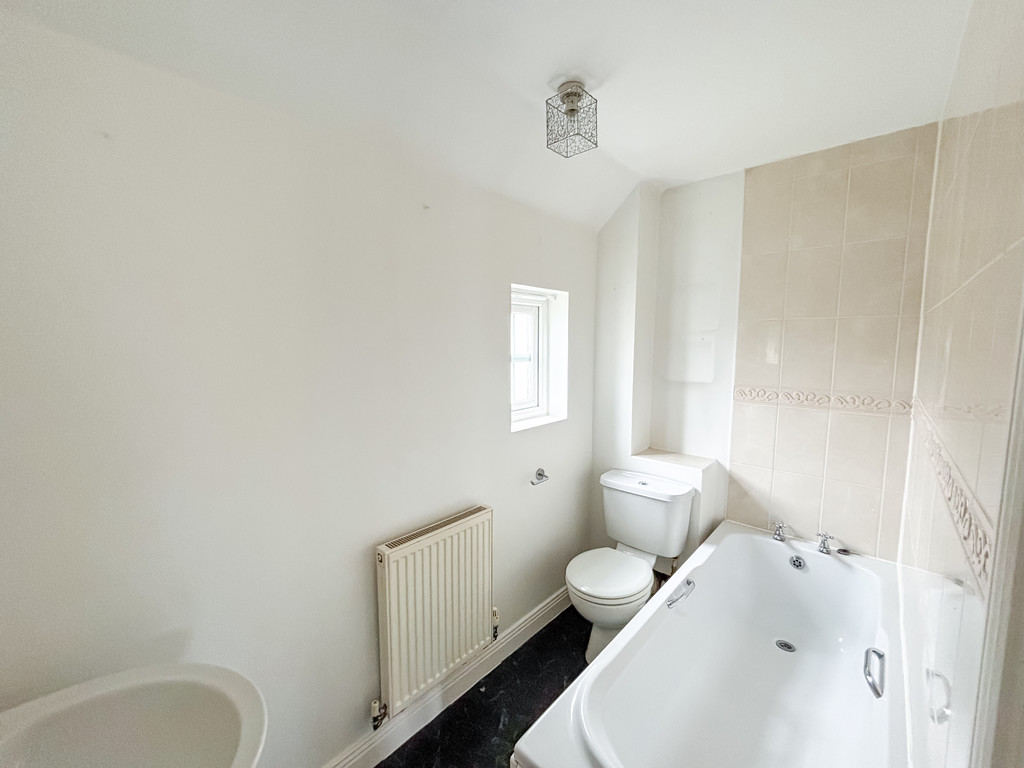 3 bed semi-detached house for sale in Roman Gate, Penpedairheol - Property Image 14