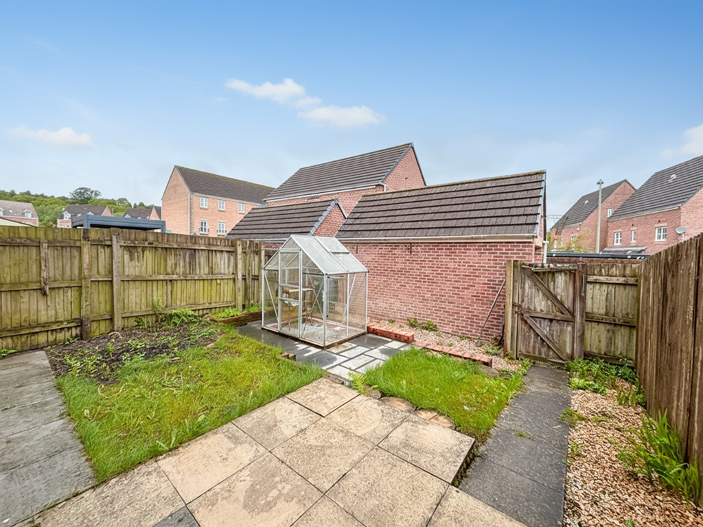 3 bed semi-detached house for sale in Roman Gate, Penpedairheol - Property Image 15
