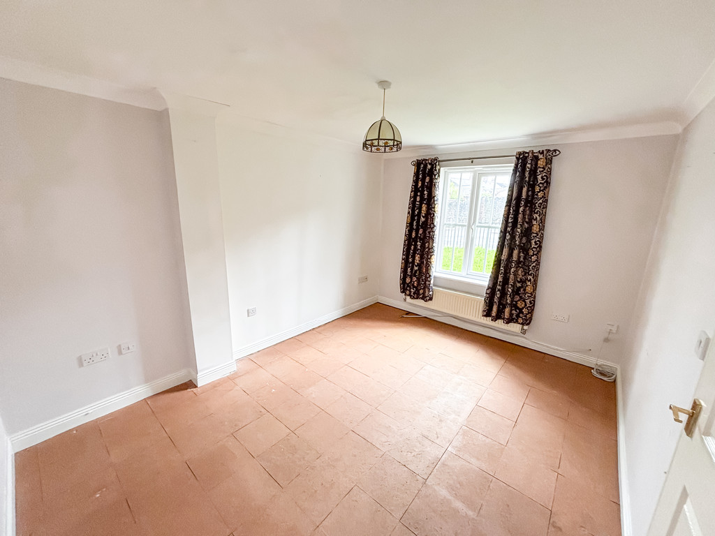 3 bed semi-detached house for sale in Roman Gate, Penpedairheol - Property Image 3