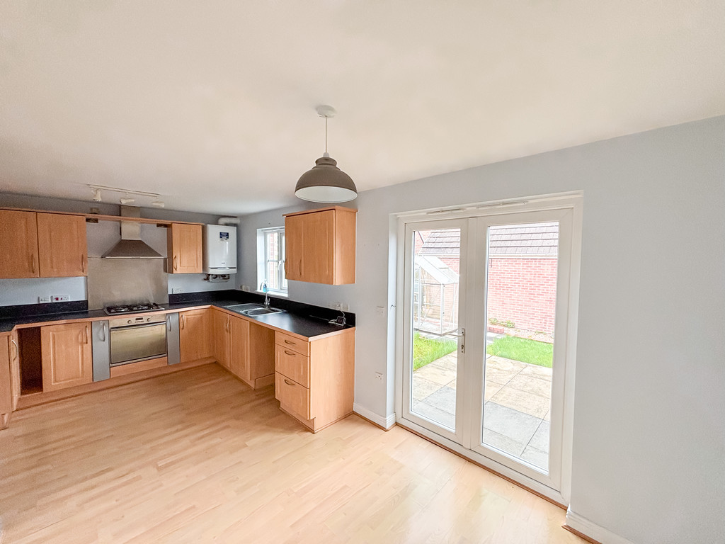 3 bed semi-detached house for sale in Roman Gate, Penpedairheol - Property Image 6