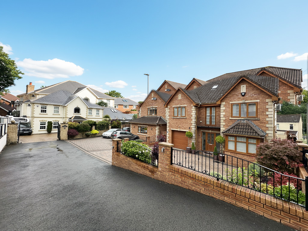 5 bed detached house for sale in Gellideg Lane, Maesycwmmer  - Property Image 22