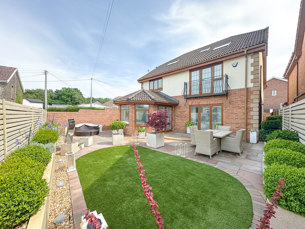 5 bed detached house for sale in Gellideg Lane, Maesycwmmer  - Property Image 21