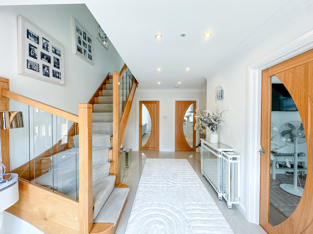 5 bed detached house for sale in Gellideg Lane, Maesycwmmer  - Property Image 11