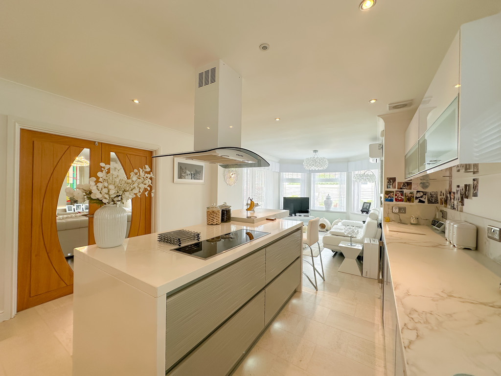 5 bed detached house for sale in Gellideg Lane, Maesycwmmer  - Property Image 3